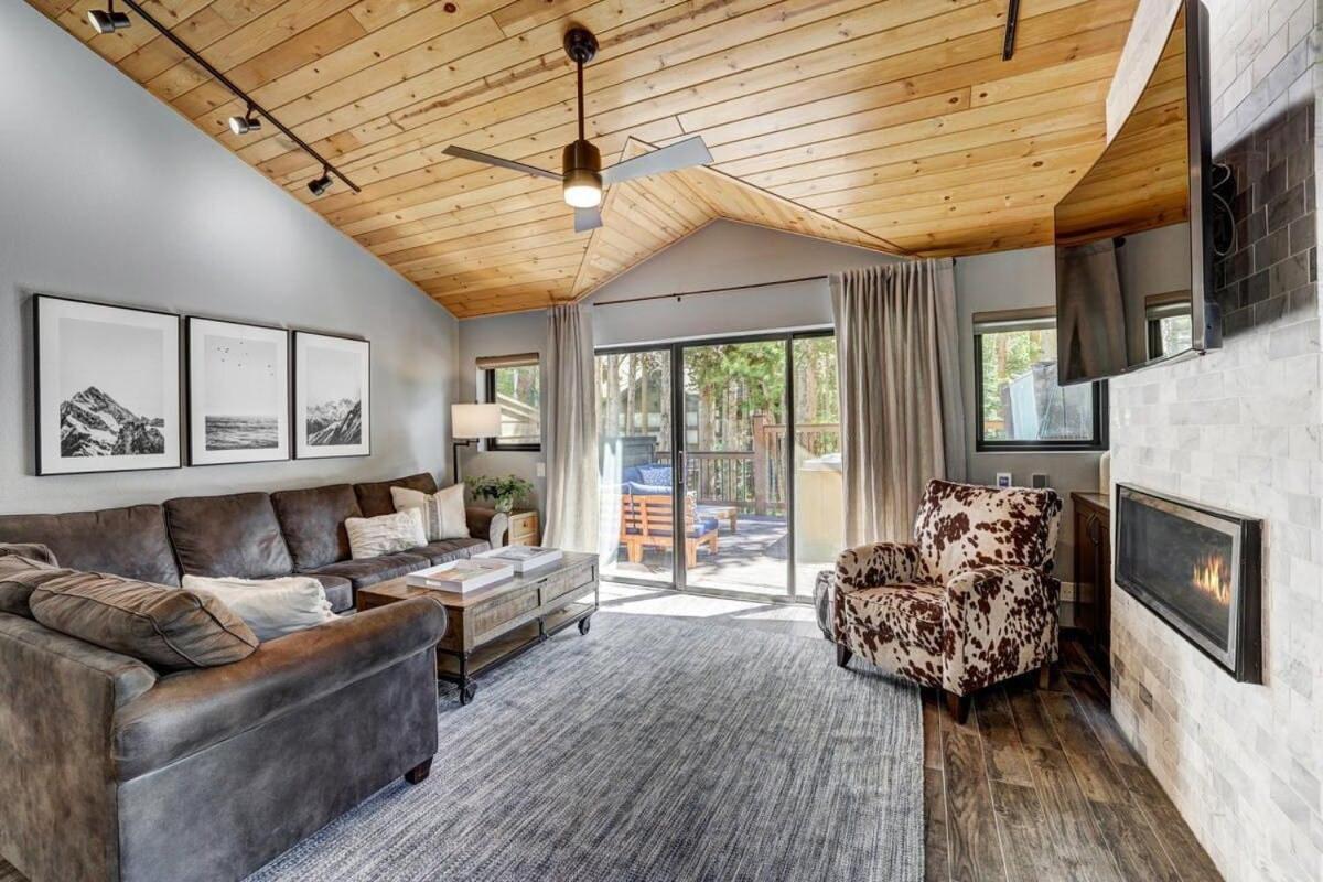 Luxury Modern Townhome Steps To Ski Lifts And Downtown With Nature At Your Patio Брекенридж Экстерьер фото